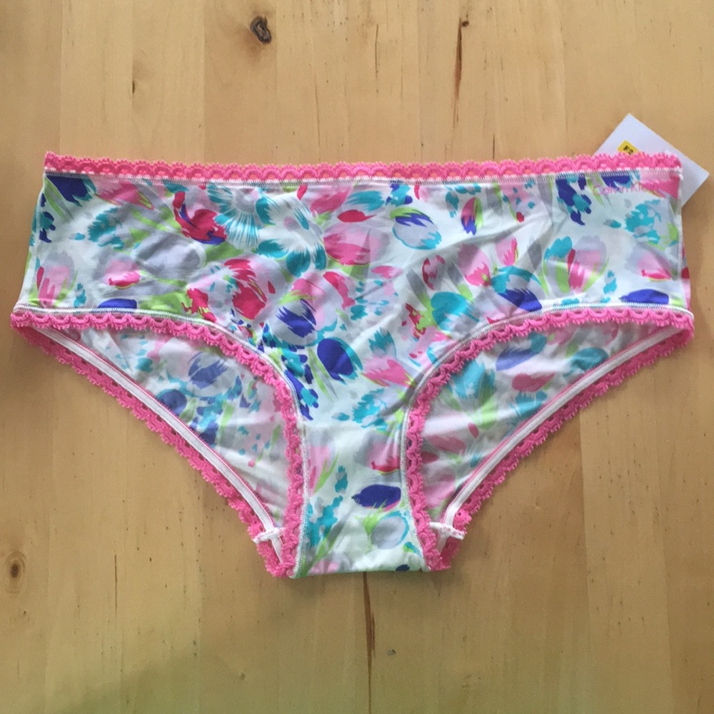 NWT Calvin Klein hipster M